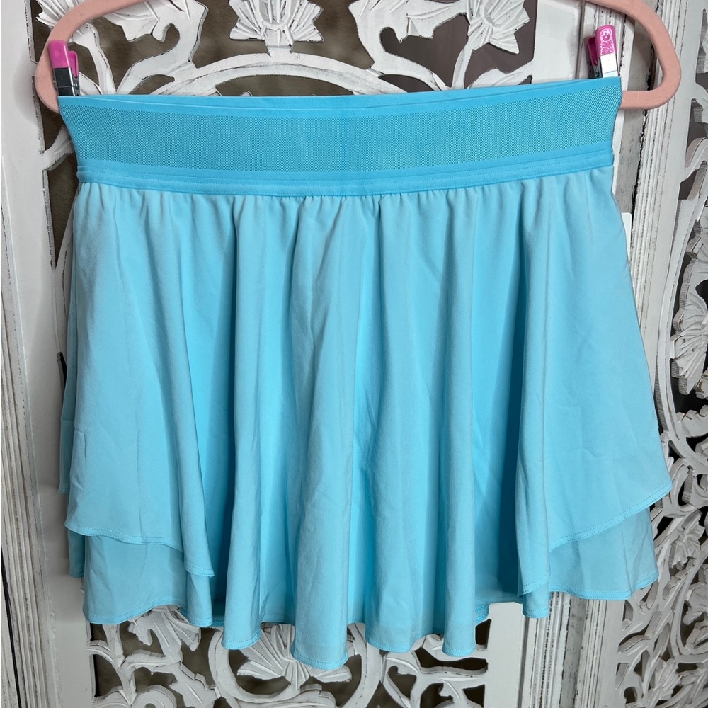 Lululemon Court Rival HR Skirt in Cyan Blue